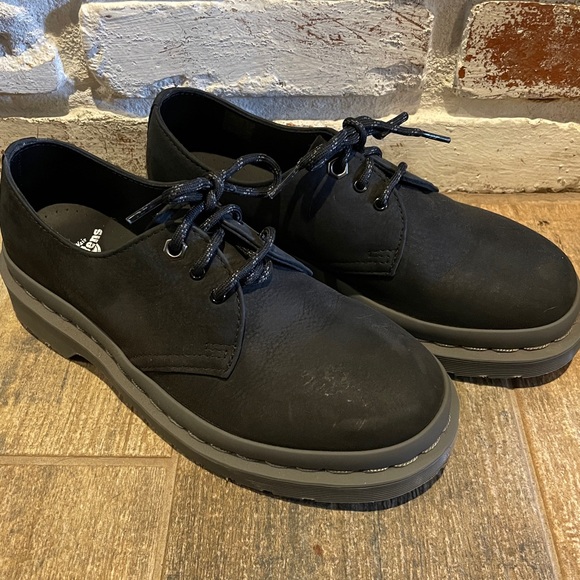 Men’s Nubuck Leather Dr. Martens Docs size 6 - Picture 2 of 5